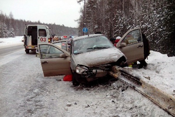 В ДТП на Режевском тракте водителю легковушки оторвало ногу - Фото 1