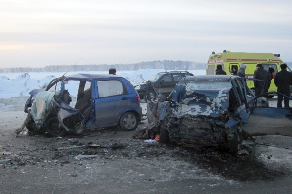В ДТП на Тюменском тракте погибли три человека, в том числе ребенок - Фото 1