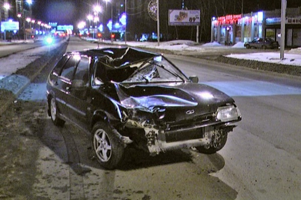 На перекрестке Крауля—Токарей автомобиль насмерть сбил пешехода - Фото 1