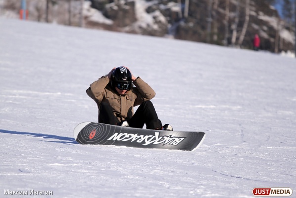 Ветераны горнолыжного спорта и сноуборда примут участие в соревнованиях в последние выходные марта - Фото 1