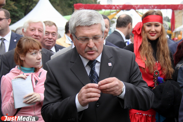 Евгению Порунову придется рассказывать горожанам о личных крупных покупках - Фото 1