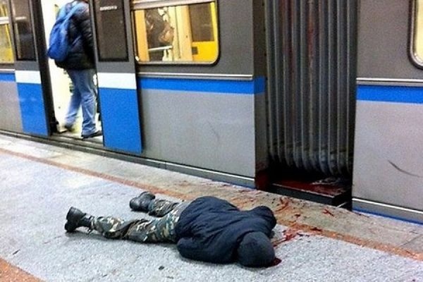 В московском метро погиб «зацепер» - Фото 1