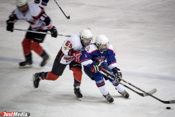 Губернатор взялся за хоккей: на Среднем Урале будет построен еще один ледовый дворец - Фото 1