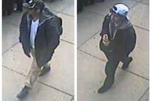 ФБР опубликовало фотографии двух подозреваемых в причастности ко взрывам в Бостоне - Фото 1