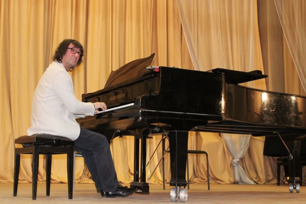 Юрий Башмет хочет открыть в Екатеринбурге образовательный центр для музыкально одаренных детей - Фото 1