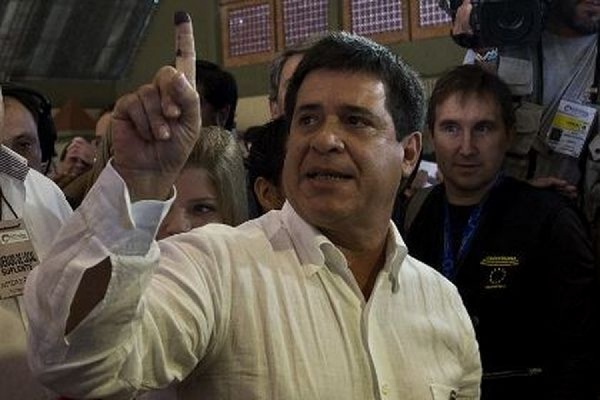 На президентских выборах в Парагвае победил предприниматель Орасио Картес - Фото 1