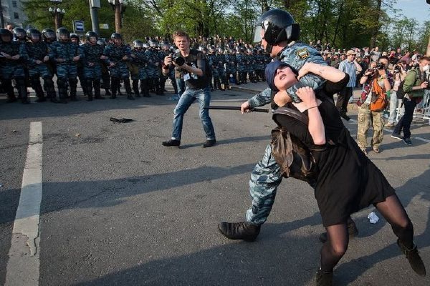 Защитить российский. Александра Духанина ОМОН. Полицейский беспредел в России.