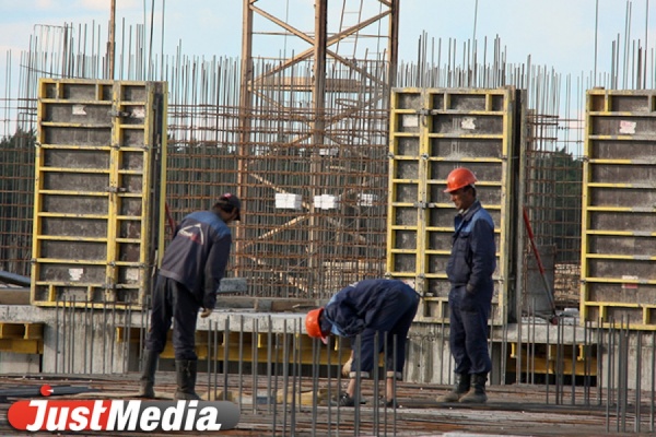 Три килограмма изюма и 50 мастерков. В области началась подготовка к проекту «Славим человека труда!» - Фото 1