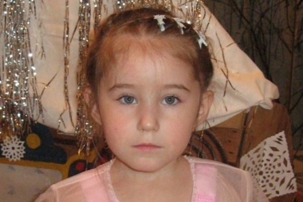 Сотрудники полиции разыскивают пропавшую без вести девочку - Фото 1