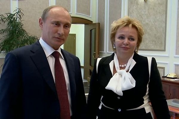 Путин после 30 лет брака разводится со своей женой - Фото 1