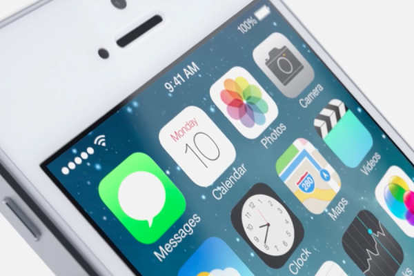 Apple представила новую мобильную платформу iOS 7 - Фото 1