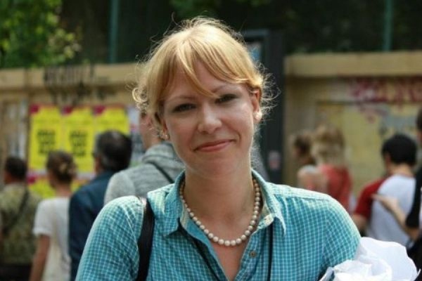 Мария Баронова попала в больницу после нападения православных активистов у ОВД «Тверское» - Фото 1