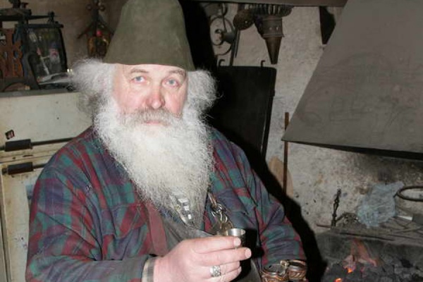 Екатеринбургский кузнец подарит храму Казанской Божьей Матери на Химмаше бюст императора Александра II - Фото 1