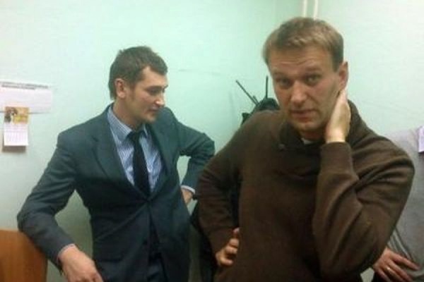 У брата Алексея Навального в ходе обыска изъяли телефоны, оргтехнику и 50 тыс. рублей - Фото 1