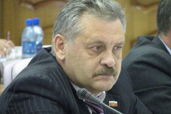 Забайкальский депутат Михайлов предлагает публично избивать геев на площадях - Фото 1