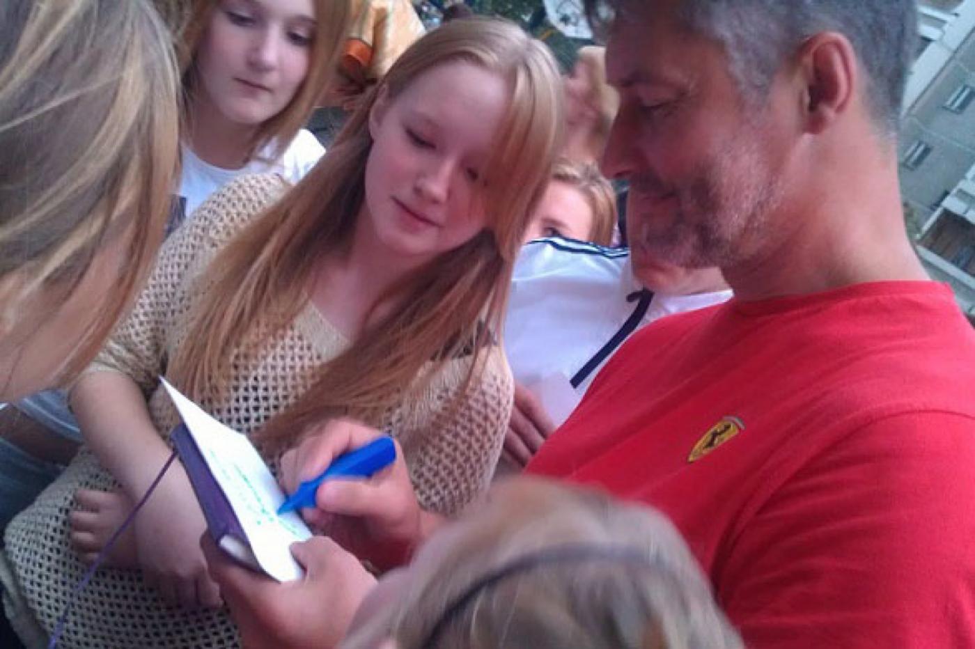 Ройзман начал привлекать к агитации несовершеннолетних - Фото 1