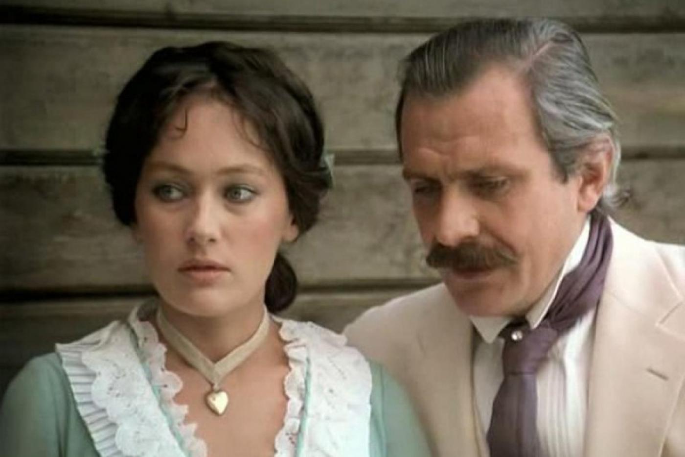 От «Бесприданницы» до свахи: история Ларисы Гузеевой на Zoomby.ru - Фото 1