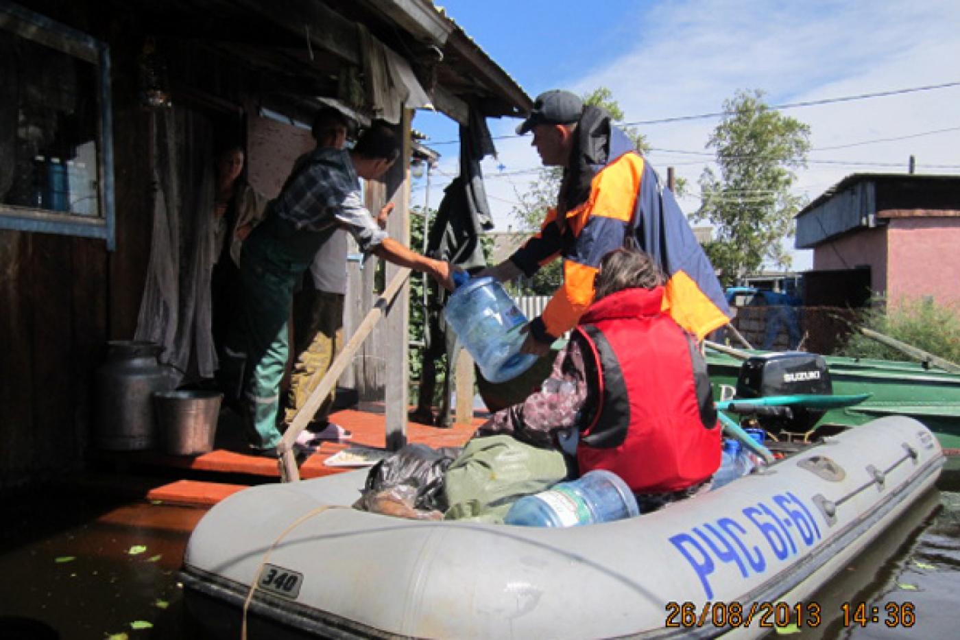 Свердловские спасатели продолжают работать в затопленных территориях на Дальнем Востоке - Фото 1