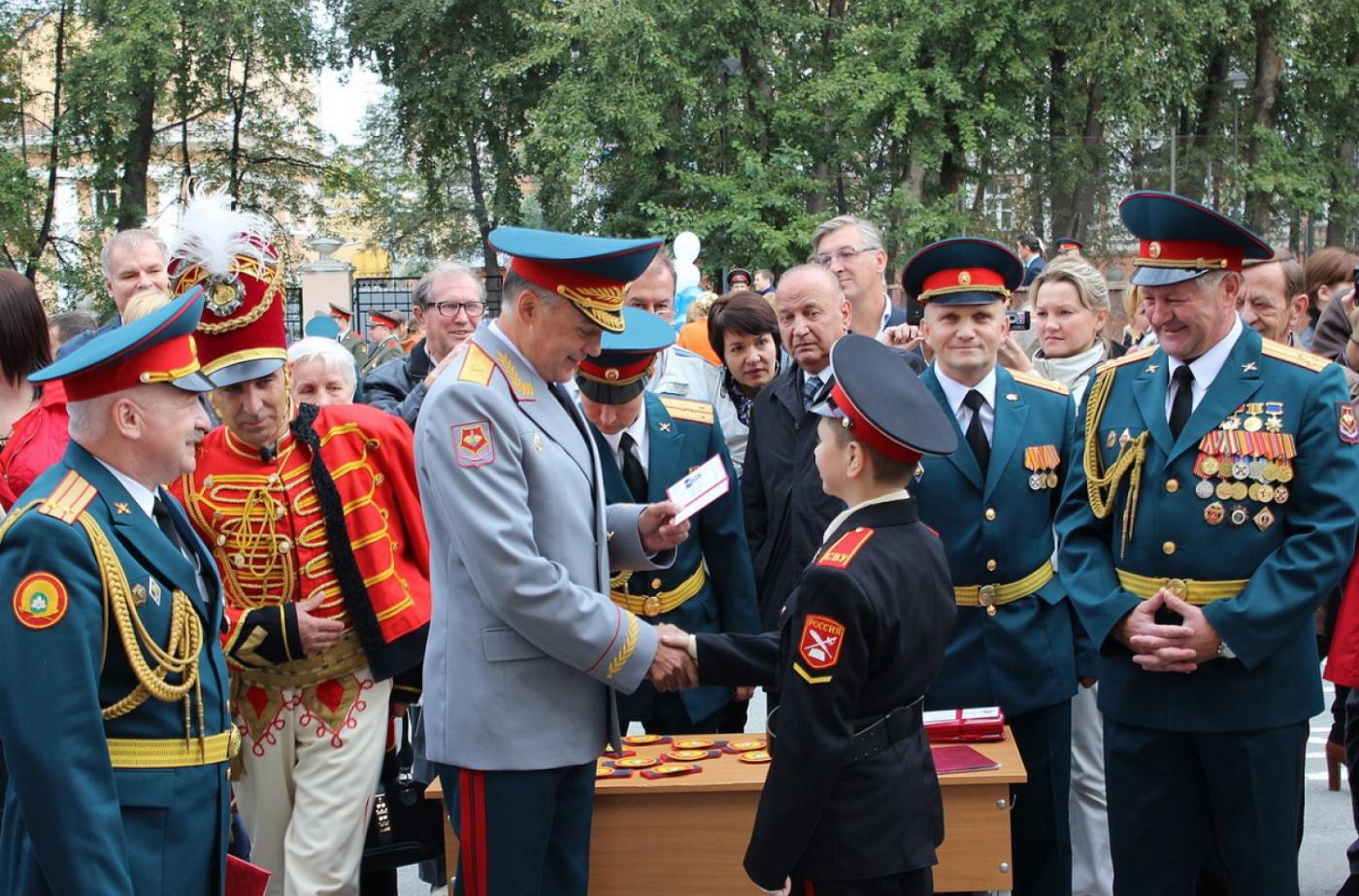 Суворовцам вновь разрешат участвовать в военном параде - Фото 1