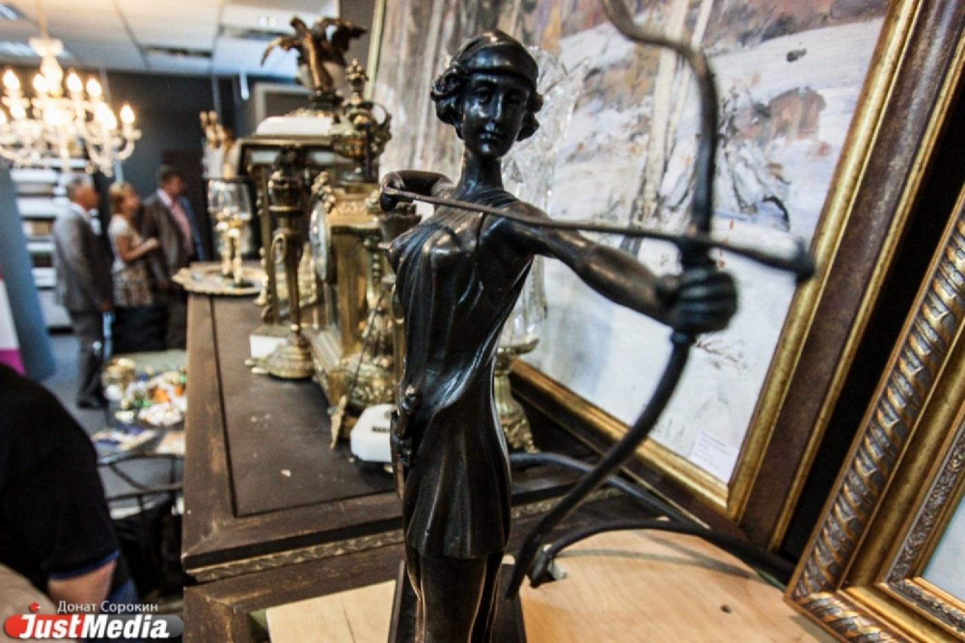 Монета, кольцо или значок? У Екатеринбурга появится ювелирный символ - Фото 1