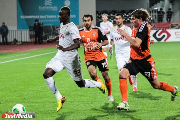 «Урал» проиграл «Локомотиву» со счетом 0:3