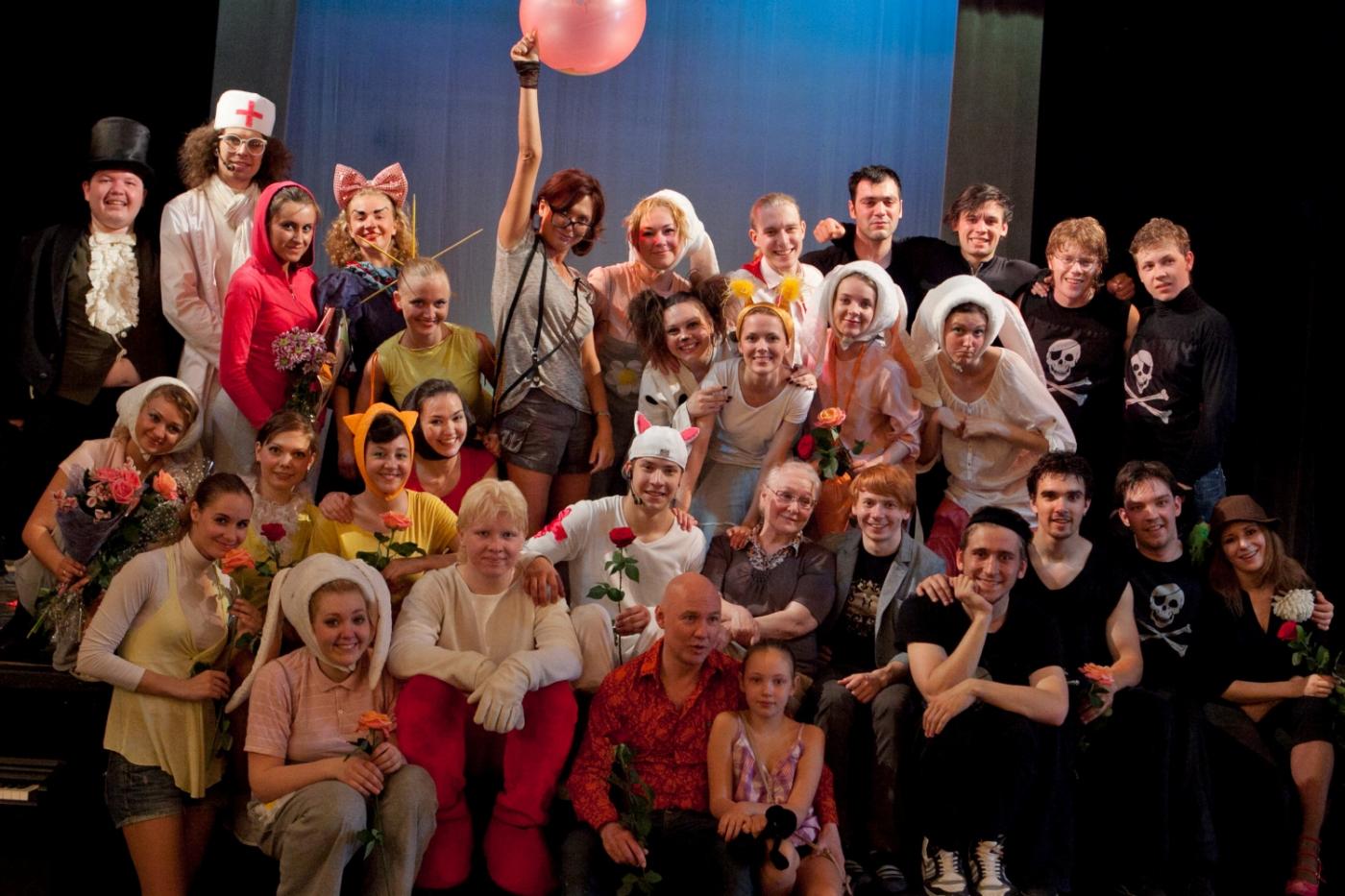 В театральном институте парад премьер. Зрителей ждут на новые спектакли - Фото 1