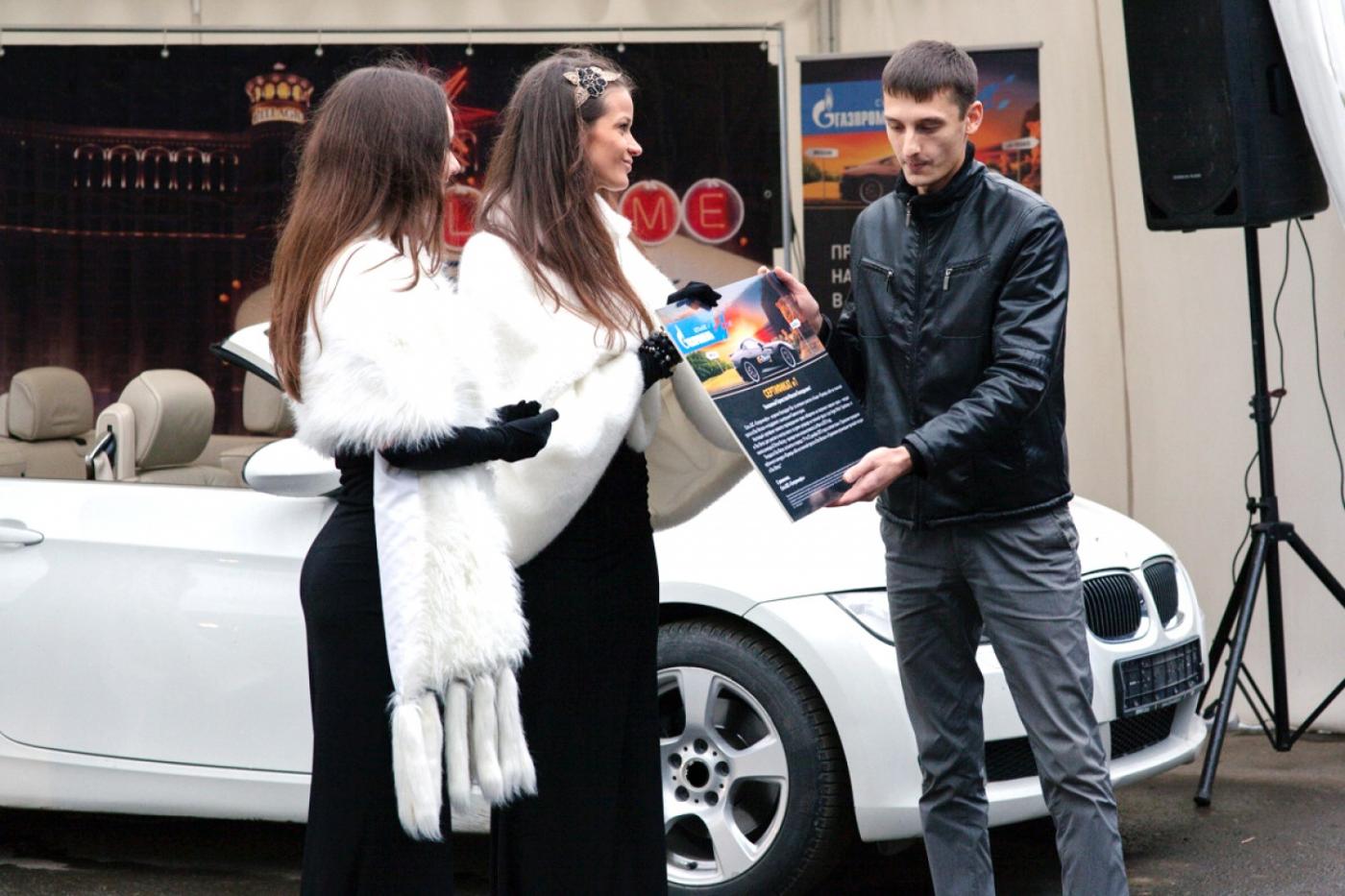 Тестировать топливо на гоночной трассе в Лас-Вегасе будут обычные автомобилисты  - Фото 1