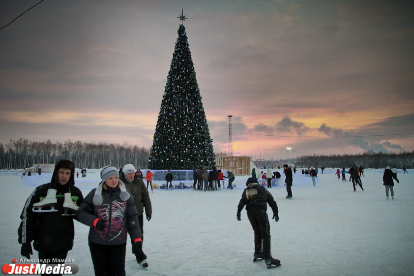 Этой зимой в городе будут залиты 116 катков и хоккейных кортов - Фото 1