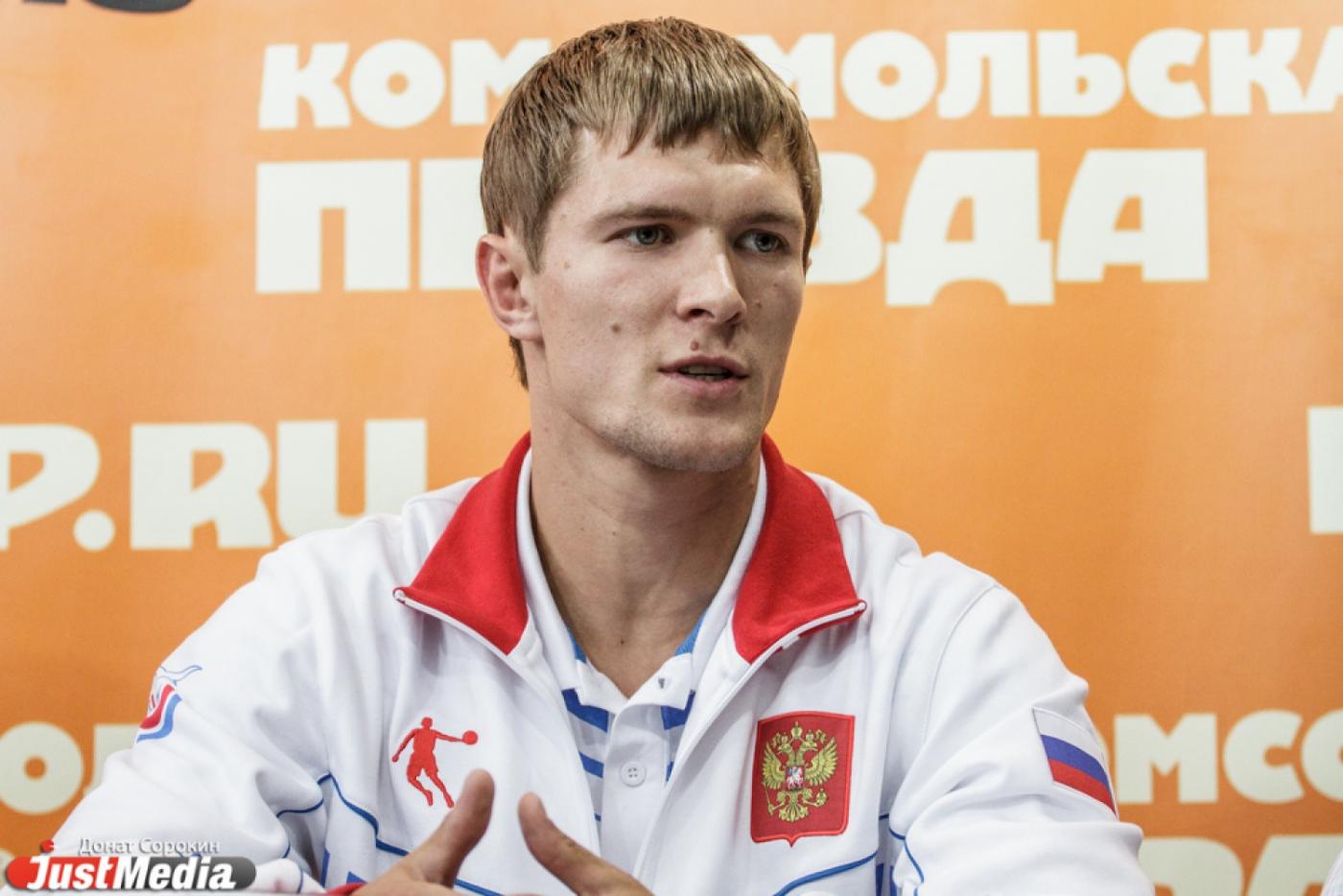 Верхнепышминец Илья Хлыбов в четвертый раз стал чемпионом мира по самбо - Фото 1