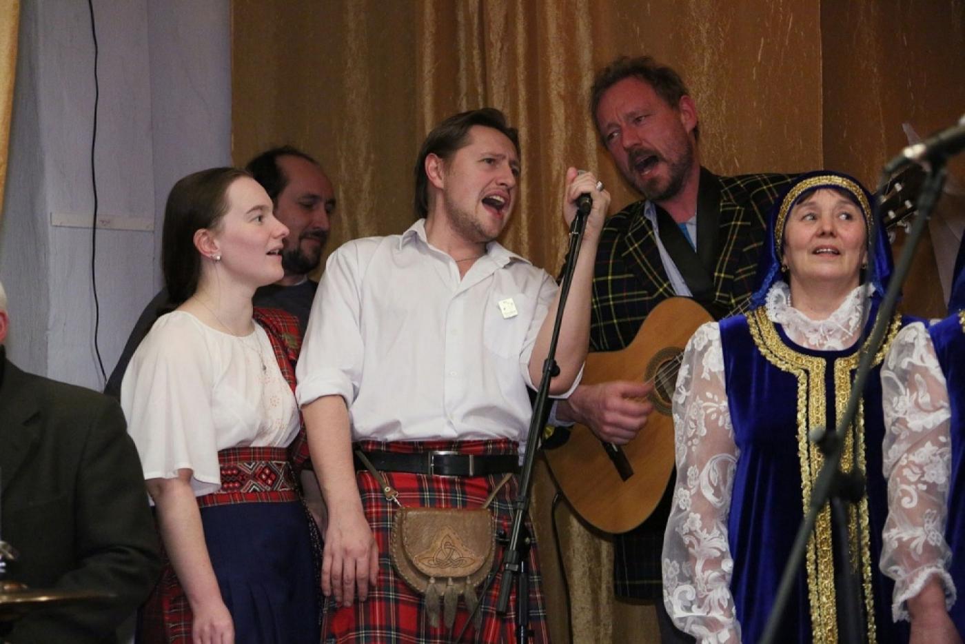 В Екатеринбурге на одной сцене снова зазвучат песни на стихи Бернса и Высоцкого - Фото 1