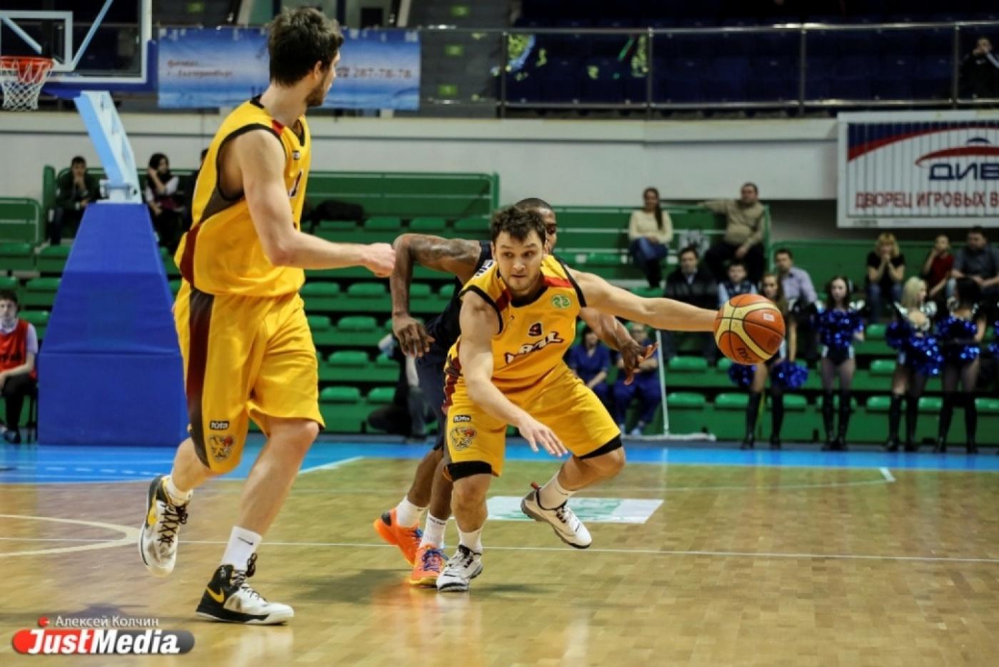 В Екатеринбурге сегодня состоится уральское баскетбольное дерби - Фото 1