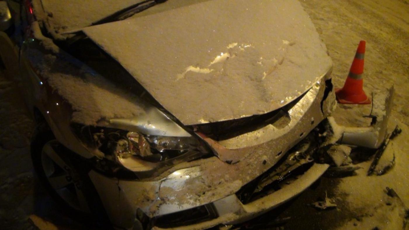 На улице Викулова в ДТП получили травмы четыре человека, в том числе ребенок - Фото 1