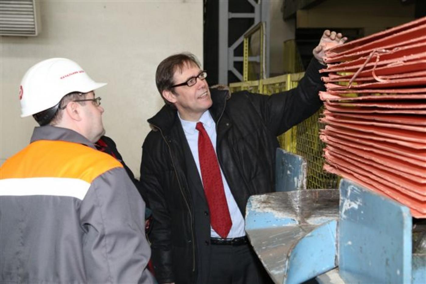 Генконсулу Германии показали, как «делать» золото - Фото 1