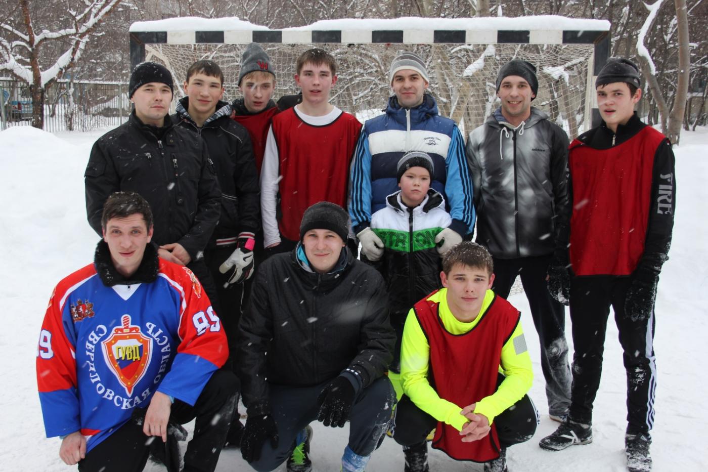 Полицейские следователи сразились в футбол с подшефными детдомовцами - Фото 1