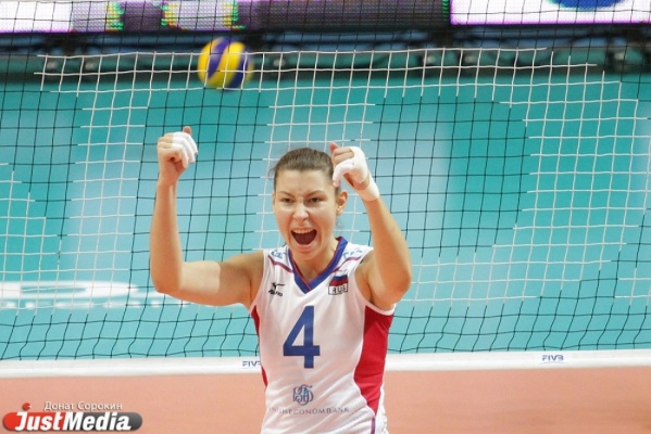 Непростую победу одержала женская сборная России по волейболу в первом матче второго этапа Гран-при - Фото 1