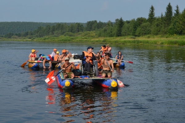 Инвалиды-колясочники сплавились по Чусовой - Фото 1