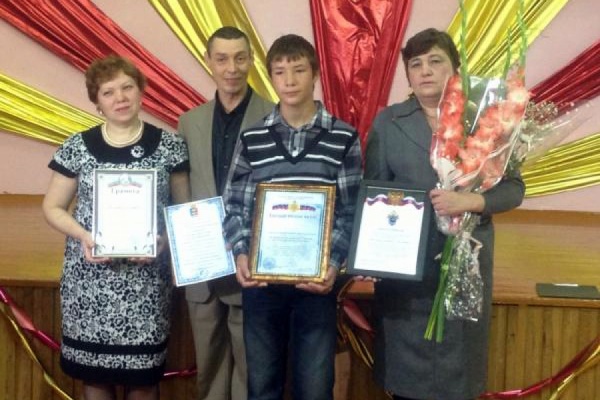 Краснотурьинский школьник спас из воды женщину и ребенка - Фото 1