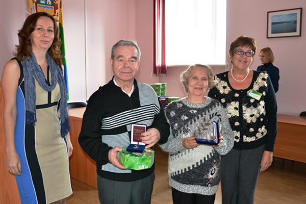 Знаком  отличия «Совет да любовь» отмечено около 30 тысяч супружеских пар Свердловской области - Фото 1