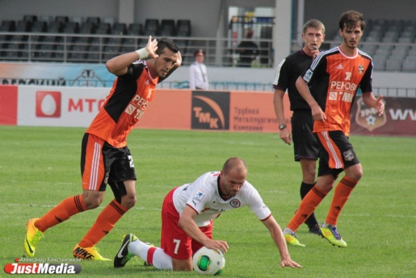 Екатеринбургские болельщики потирают руки. «Урал» проведет товарищеский матч с «Амкаром» - Фото 1