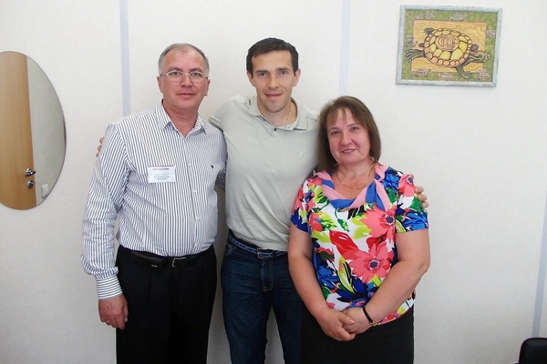 РОСГОССТРАХ помог знаменитому хоккеисту Павлу Дацюку отремонтировать автомобиль - Фото 1