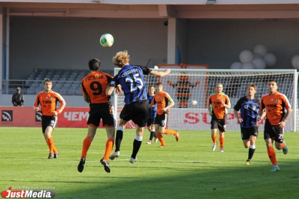 «Урал» обыграл «Зенит» со счетом 3:1 - Фото 1