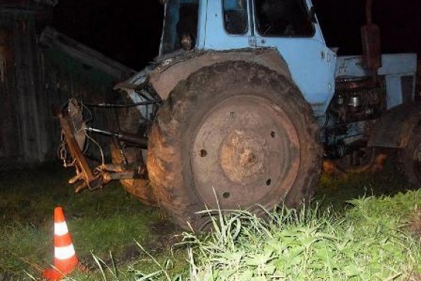 В Верхней Салде водитель трактора сбил пешехода - Фото 1