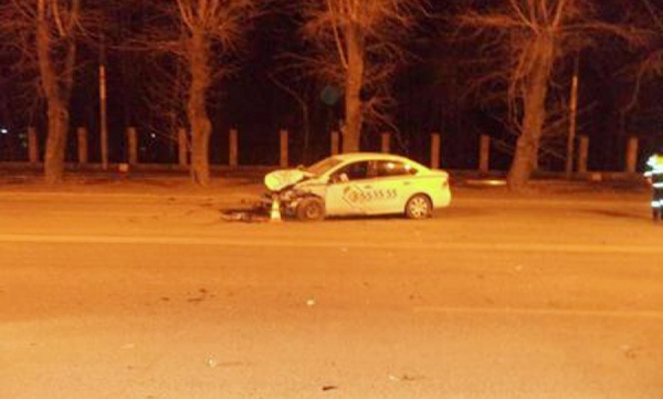 В Екатеринбурге пьяный водитель «Вольво» врезался в такси. Пострадало четыре человека - Фото 1