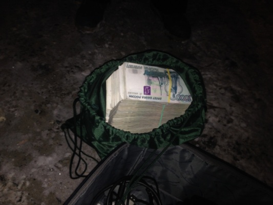 Полицейские изъяли у группы скиммеров более 6 млн. рублей - Фото 1