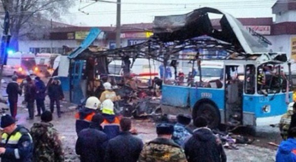В Волгограде второй теракт. В результате взрыва троллейбуса погибли десять человек - Фото 1