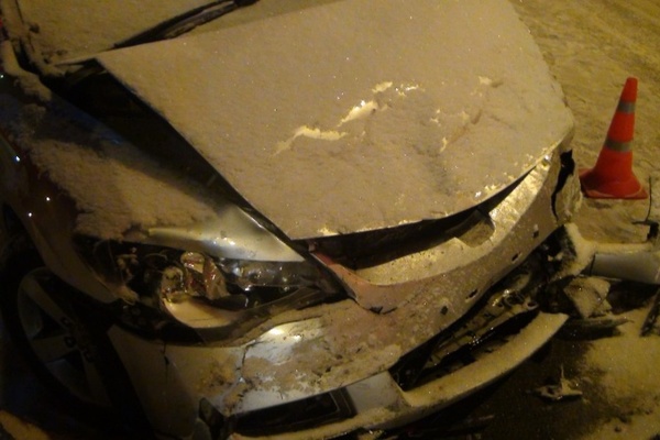 На улице Викулова в ДТП получили травмы четыре человека, в том числе ребенок - Фото 1