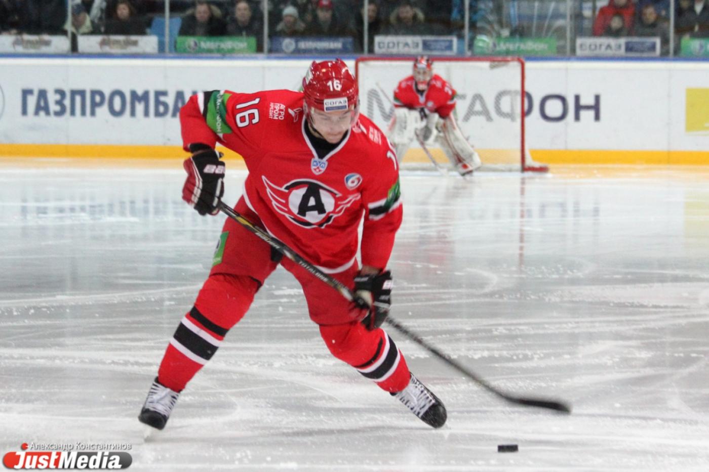 «Автомобилист» проиграл «Трактору» по буллитам - Фото 1