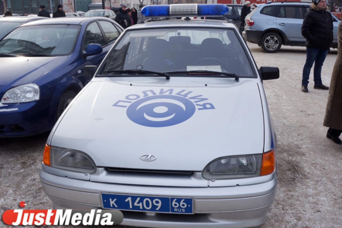 Замерзли! Два жителя Асбеста попались на краже пуховиков - Фото 1