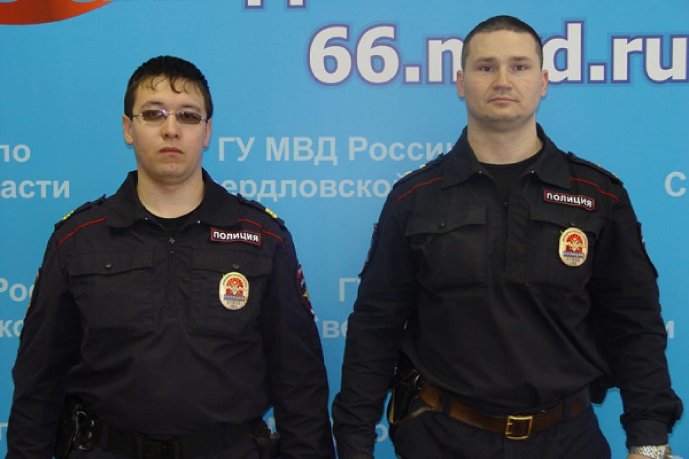 Житель Екатеринбурга поблагодарил сотрудников вневедомственной охраны за помощь в розыске матери - Фото 1