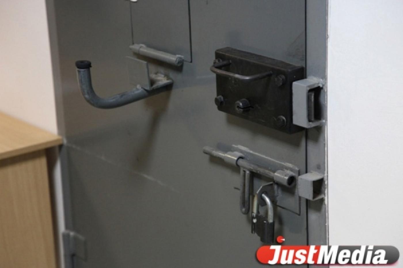 В свердловских тюрьмах прошло около 75 тысяч видео-свиданий - Фото 1